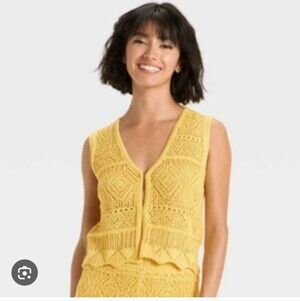 A New Day Mustard Yellow Knit Sleeveless Blouse